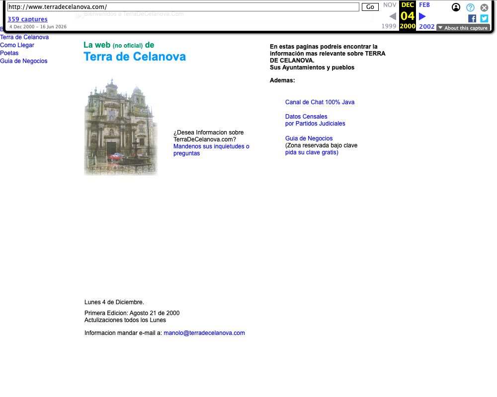 Portada conservada por Internet Archive el 4 de diciembre de 2000, con la fecha de primera edición: 21 de agosto de 2000